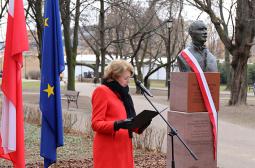 Teresa Sosnowska - Zastępca Prezesa PKN