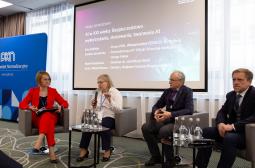 Uczestnicy panelu dyskusyjnego